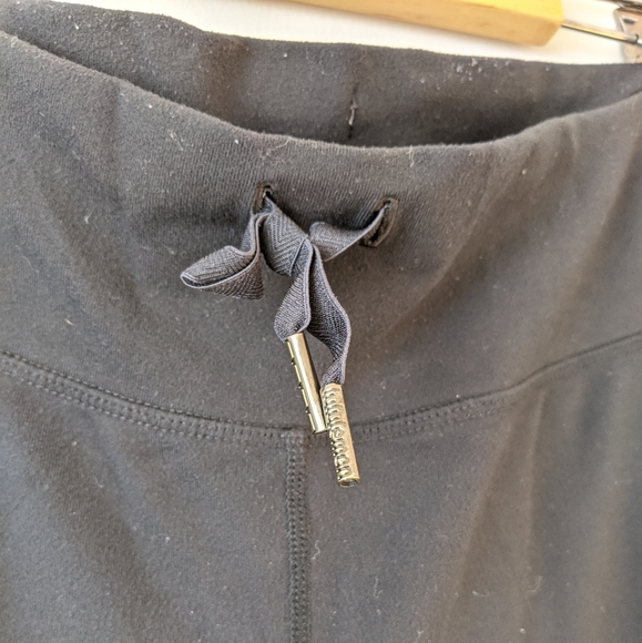 Lululemon black lounge joggers - Picture 6 of 8